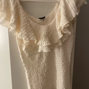 Blus - Använt typ en gång men var för stor, pris kan diskuteras