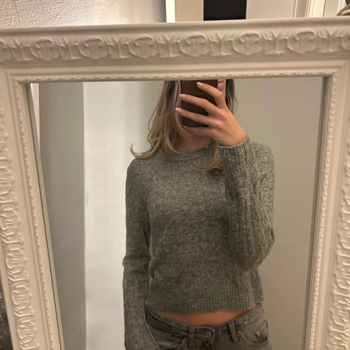 Grå stickad tröja med ribbad kant bikbok - 1