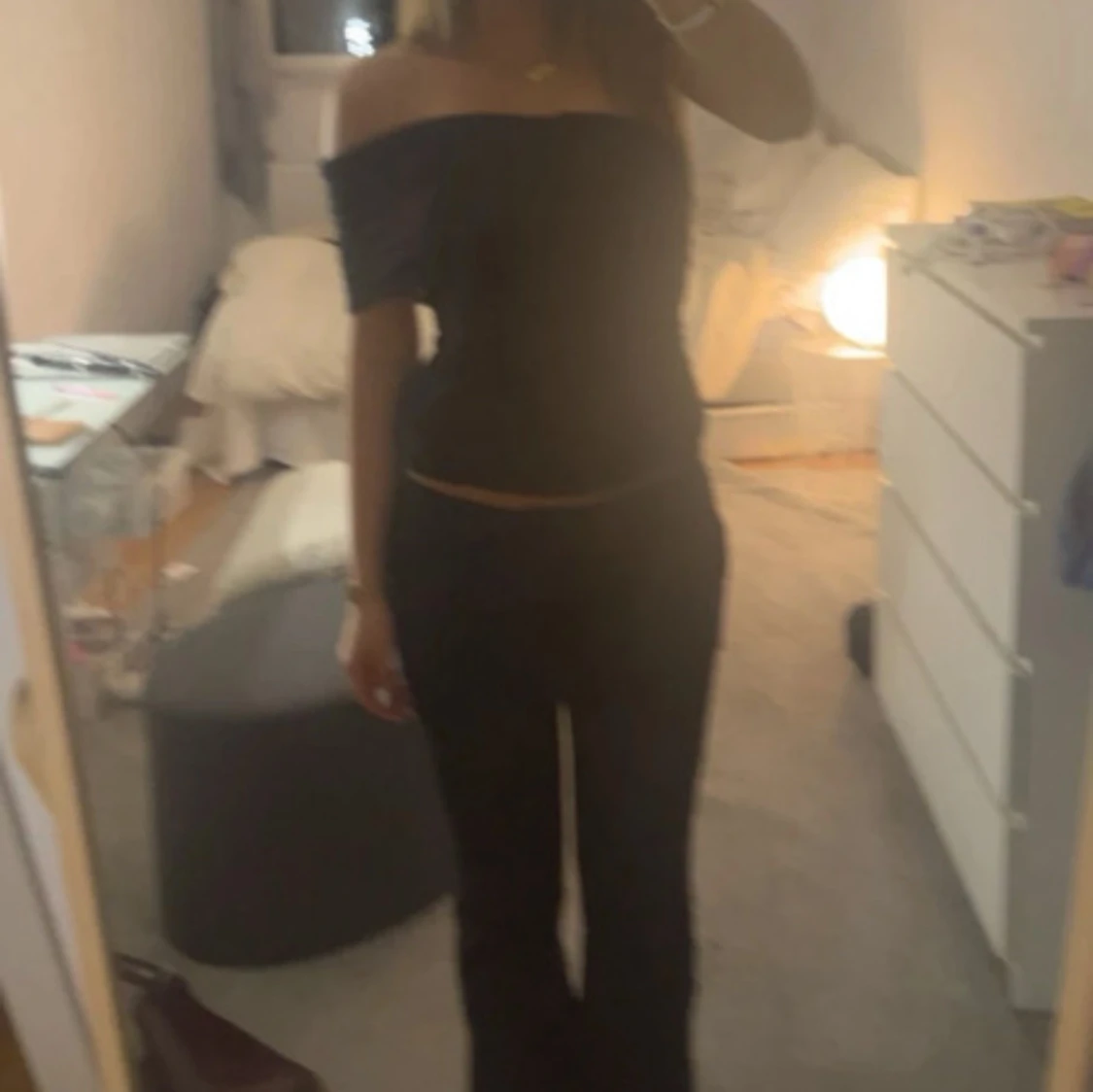 Svart offshoulder topp