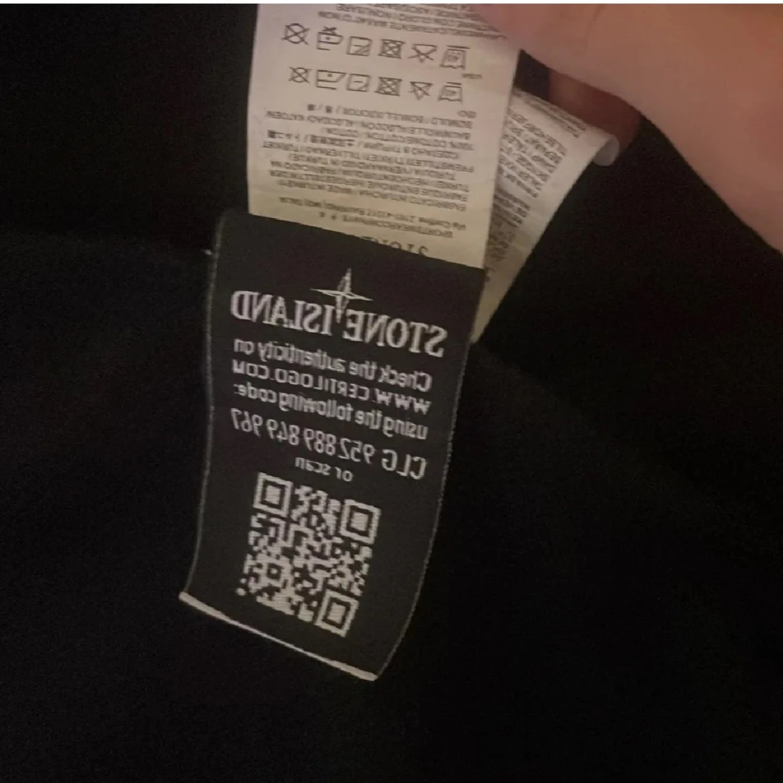 Svart hoodie från Stone Island M - 3