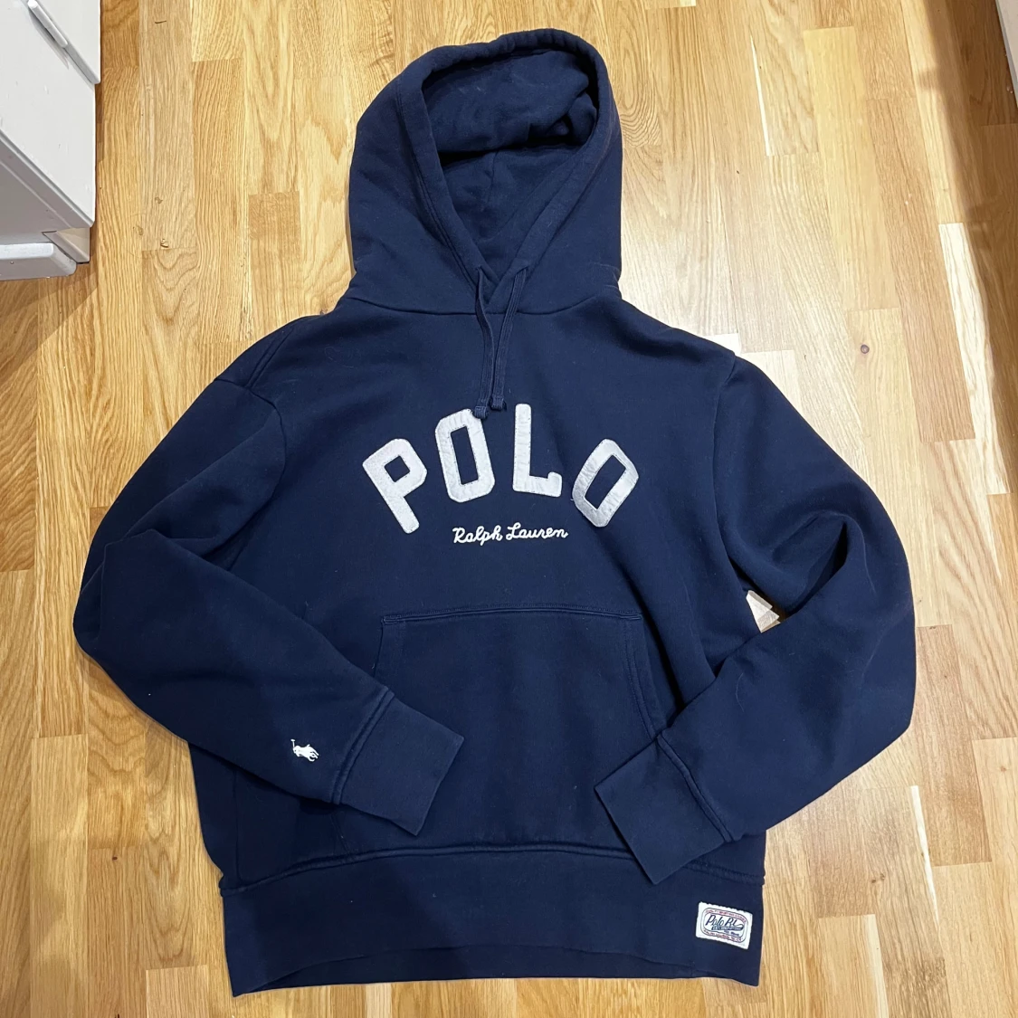 Marinblå hoodie från Polo Ralph Lauren
