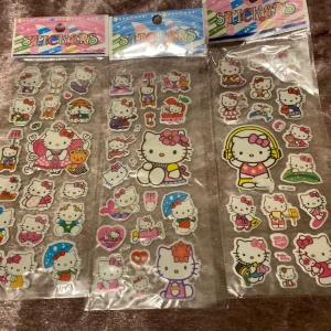 Hello Kitty Klistermärke  - 3 år + 