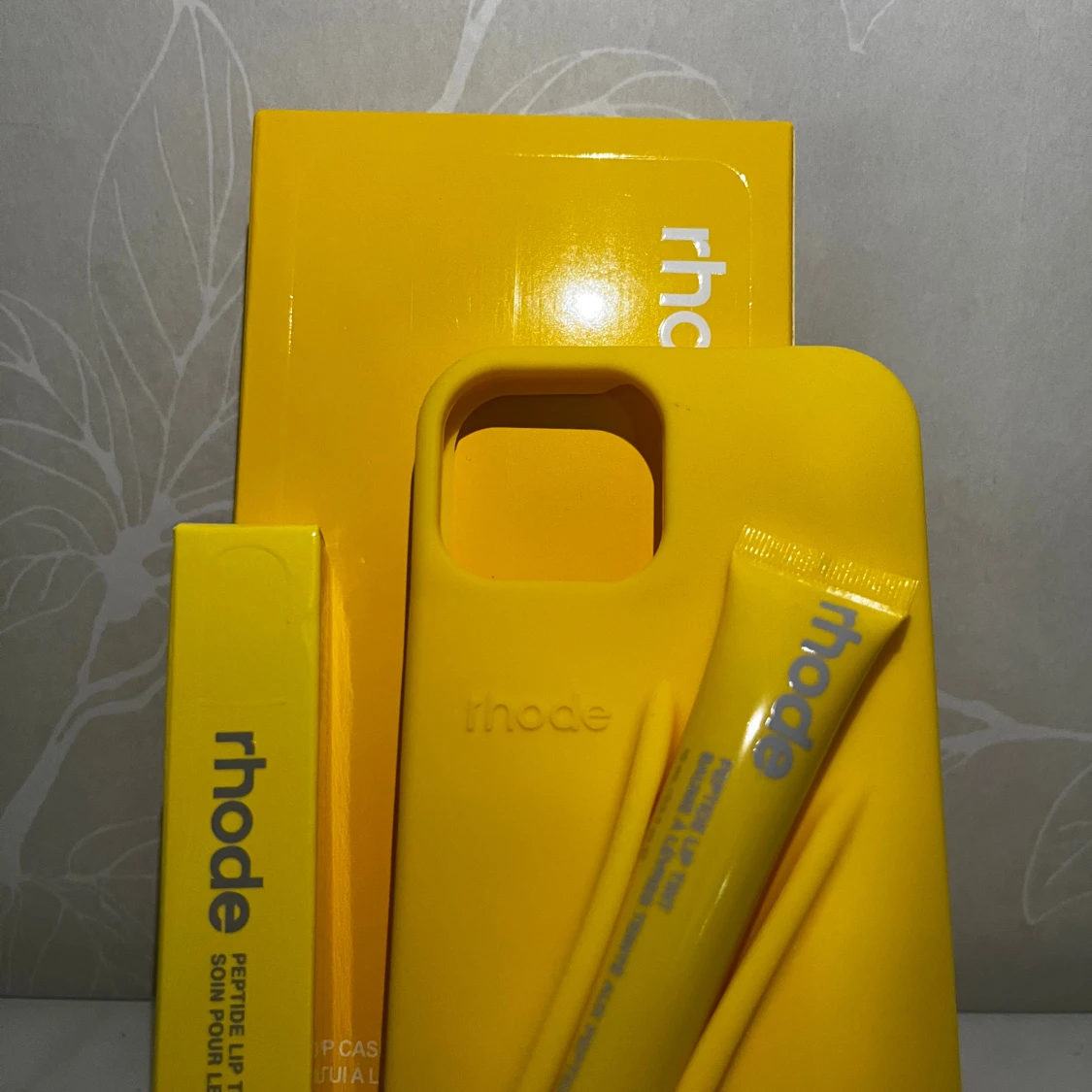 Rhode Lip Case & Peptide Lip Tint Lemontini Ballerini - 1