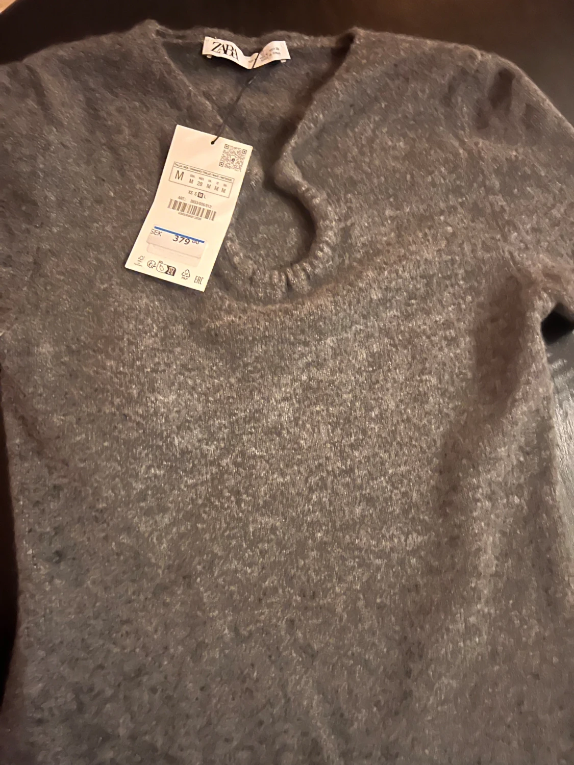 Grå stickad kortklänning från Zara - 2