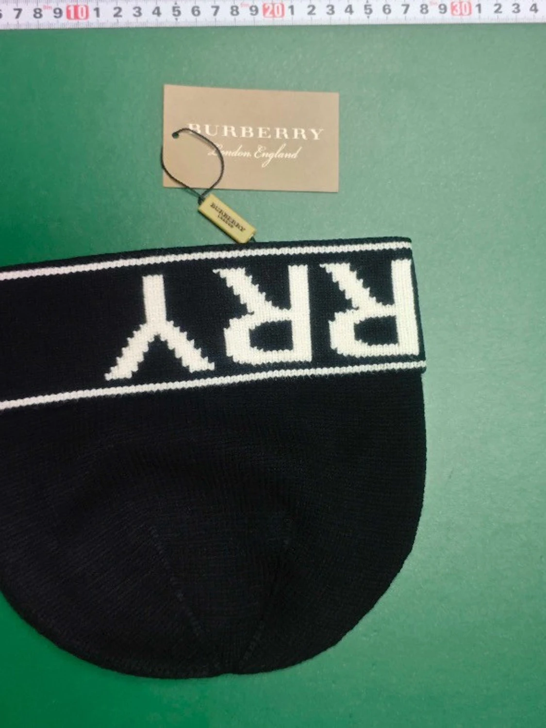 Burberry mössa  - 1