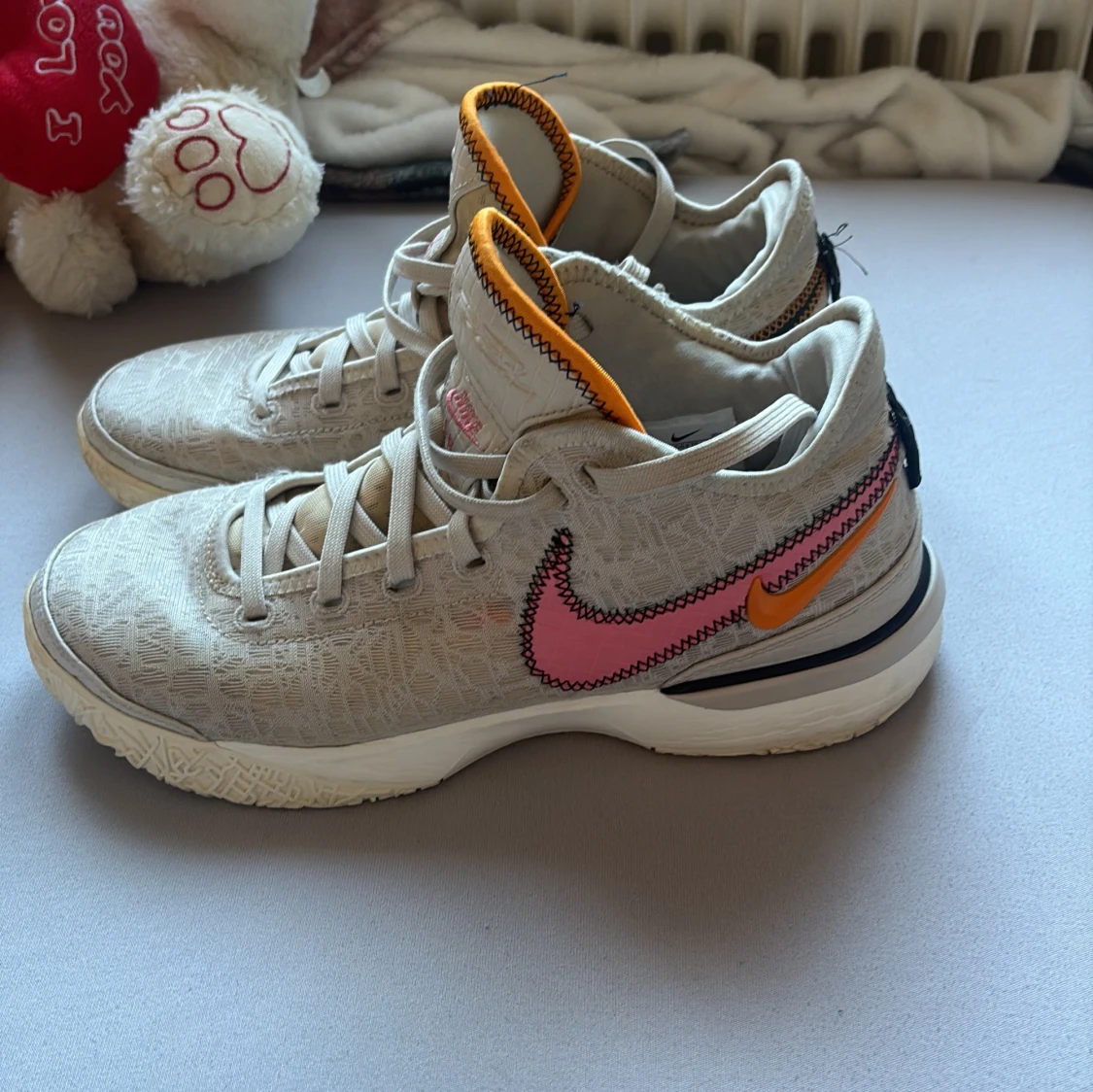 Nike basket skor och knä skyd - 1