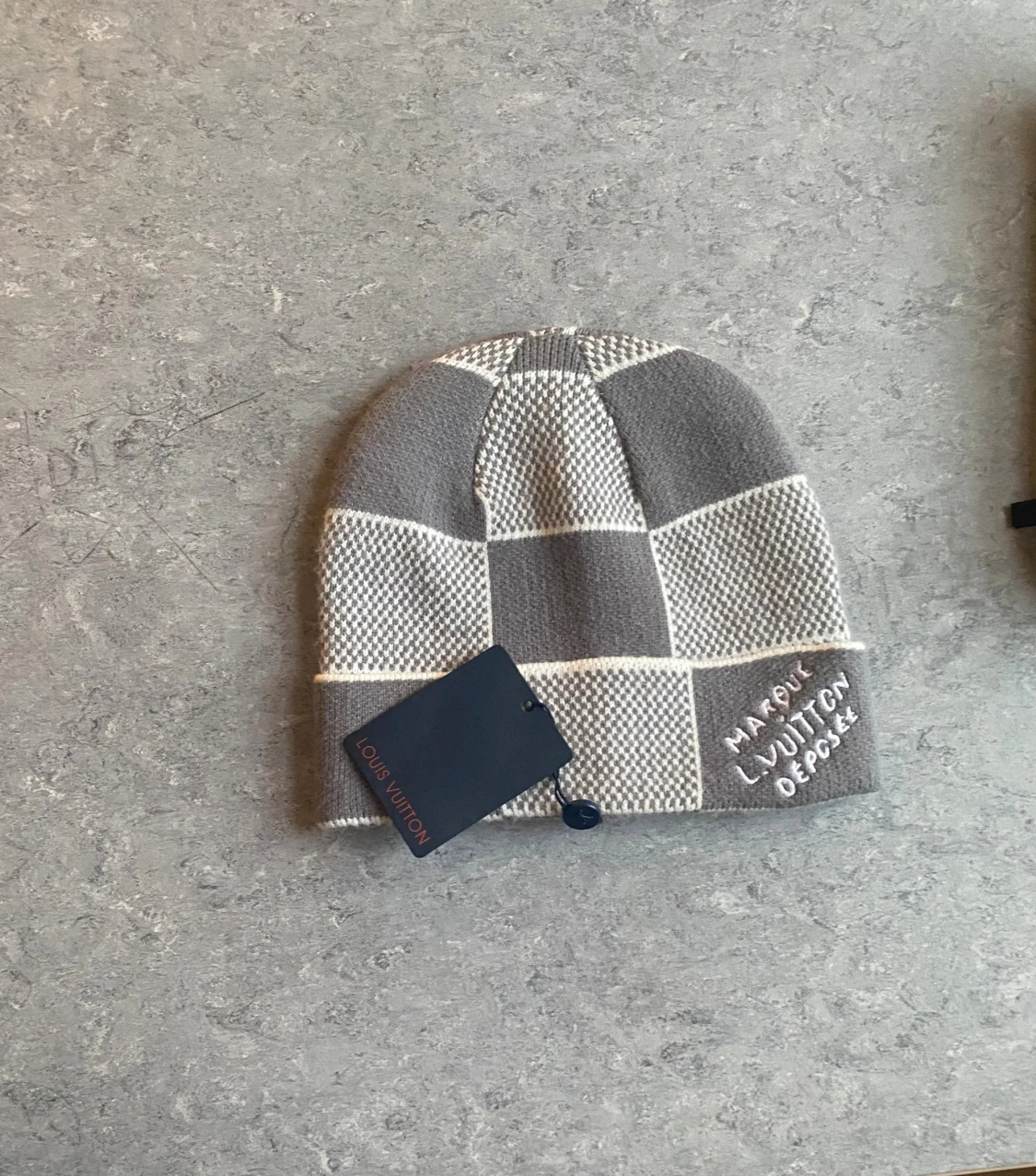 Grå rutig mössa  - 4