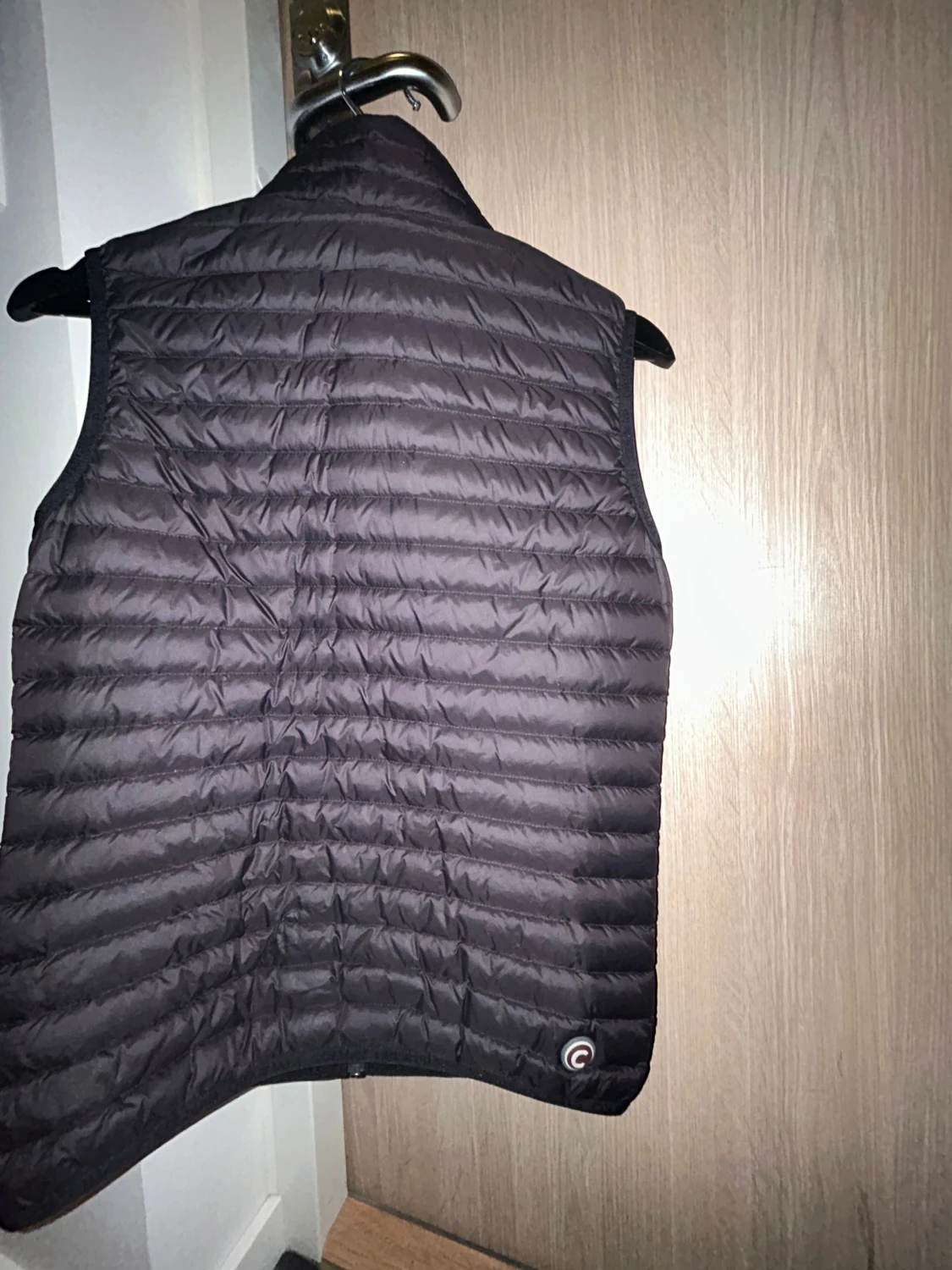 Svart dunväst från Colmar - 2