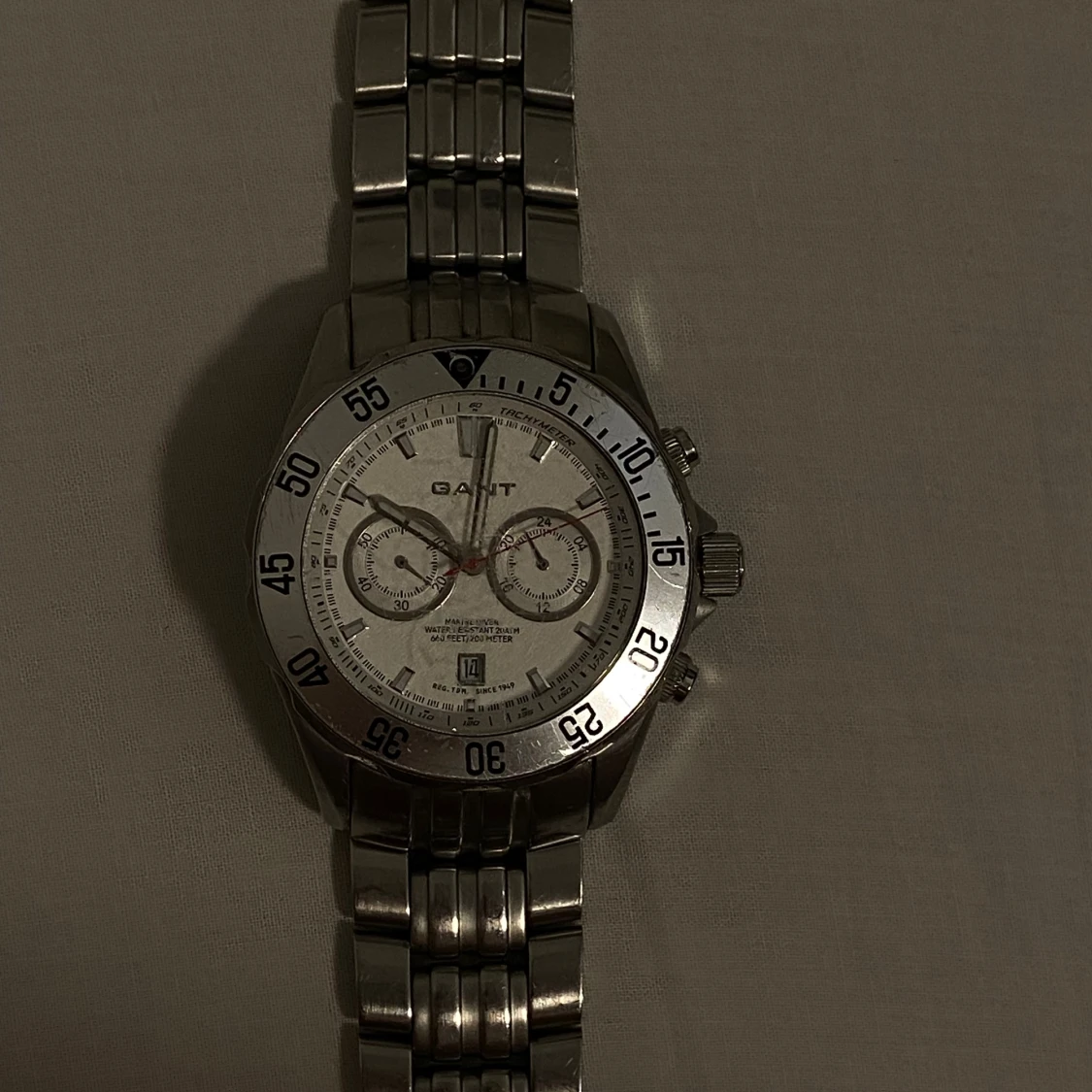 Silverfärgad kronografklocka från Gant