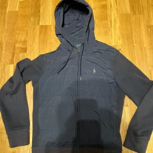 Ralph lauren cardigan - En skön och fräsch Ralph lauren cardigan!