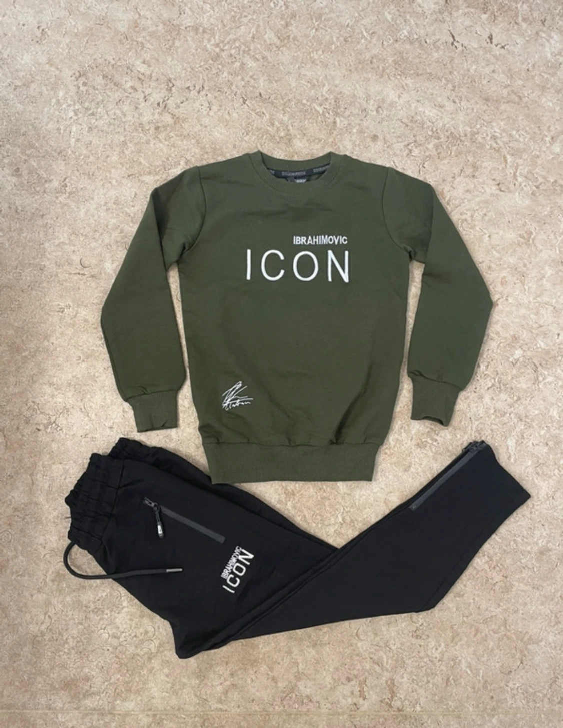 Svarta mjukisbyxor ICON Ibrahimovic