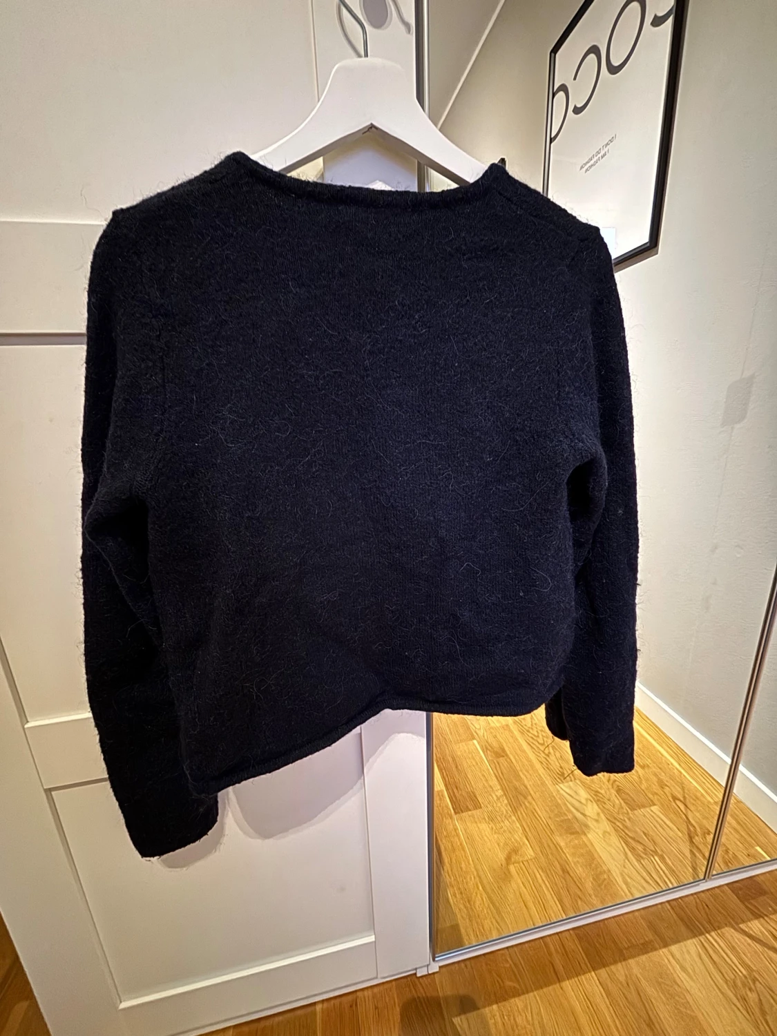 Mörkblå stickad kofta  - 4