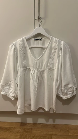 Tröja  - Mycket bra skick 