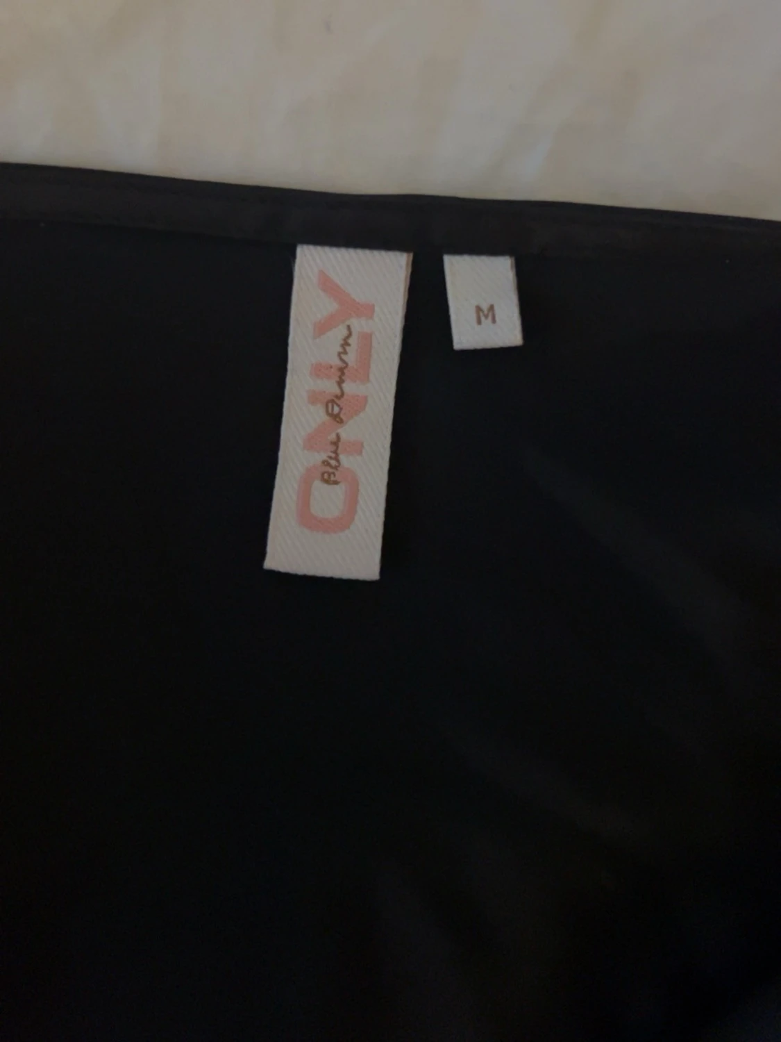 Svart satin linnetopp med smala band - 2