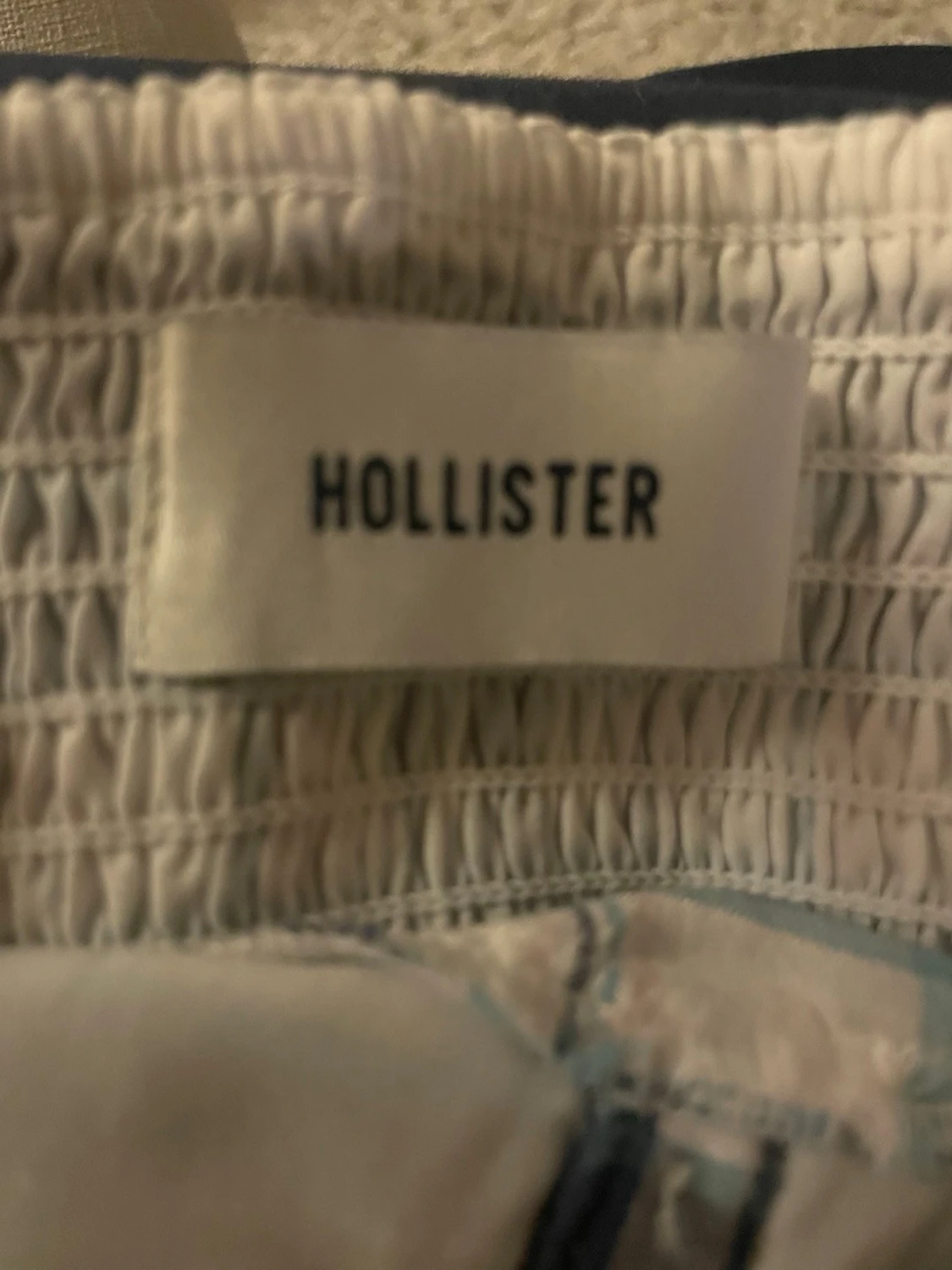 Rutig linnetopp med volangdetaljer - 2