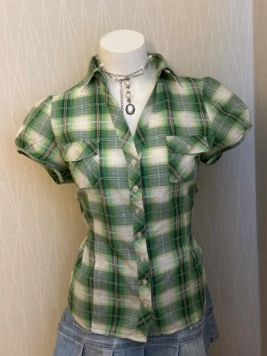 Coquette shirt  - Tag says L but it fots more like S/M