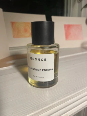 Essnce parfym irresistible enigma - Se bild för mängd 😊