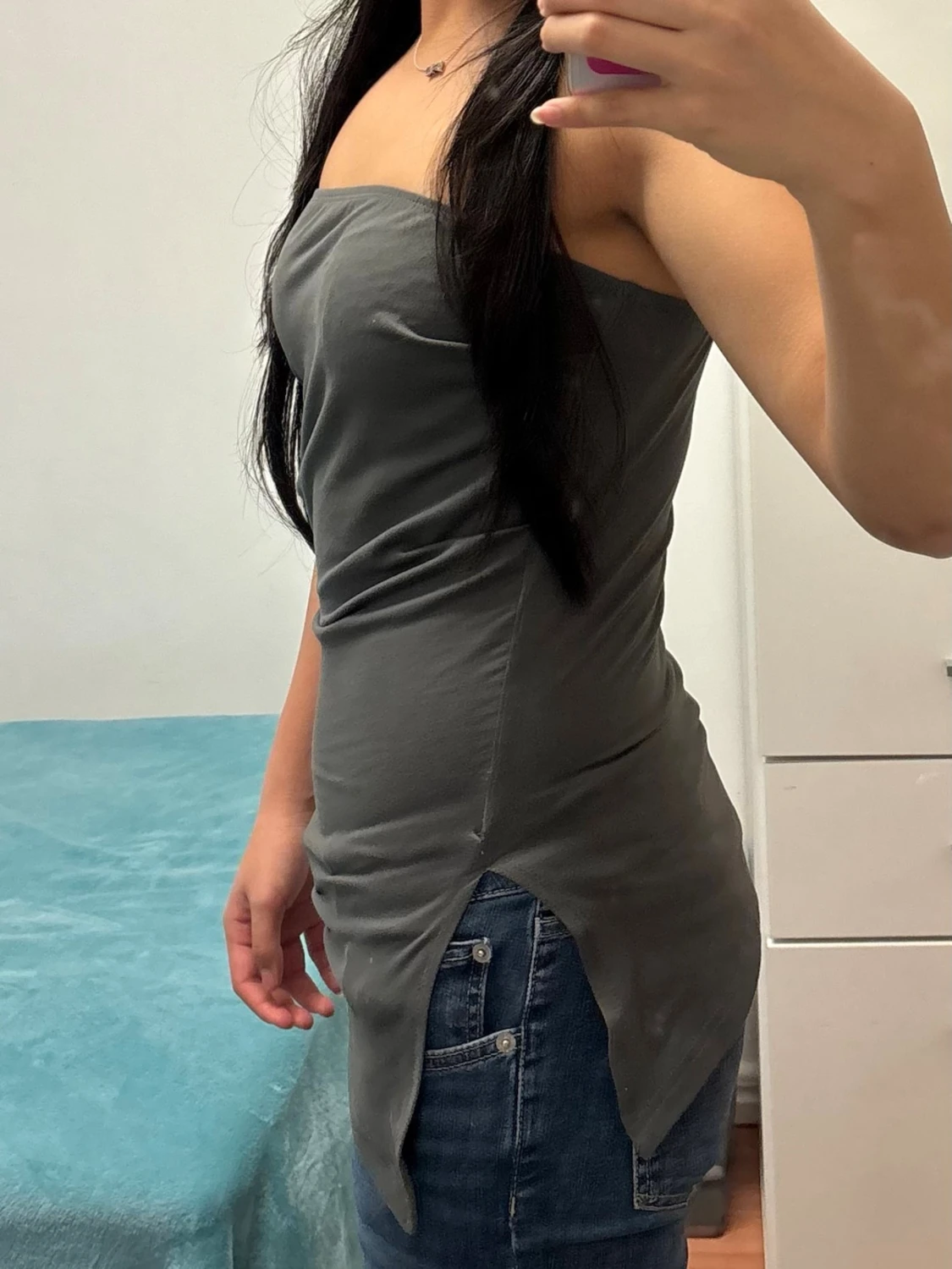 Mörkgrå tubtopp med slits - 2