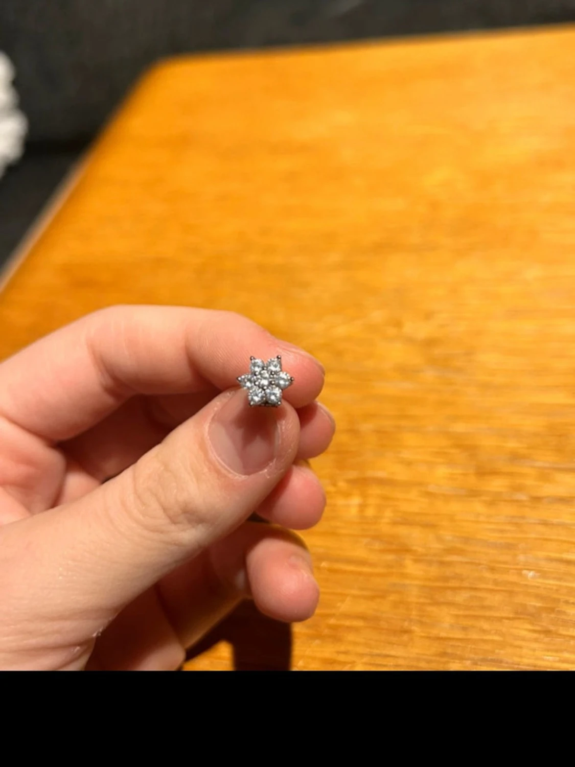 Söta örhängen i blomform silverfärg - 3