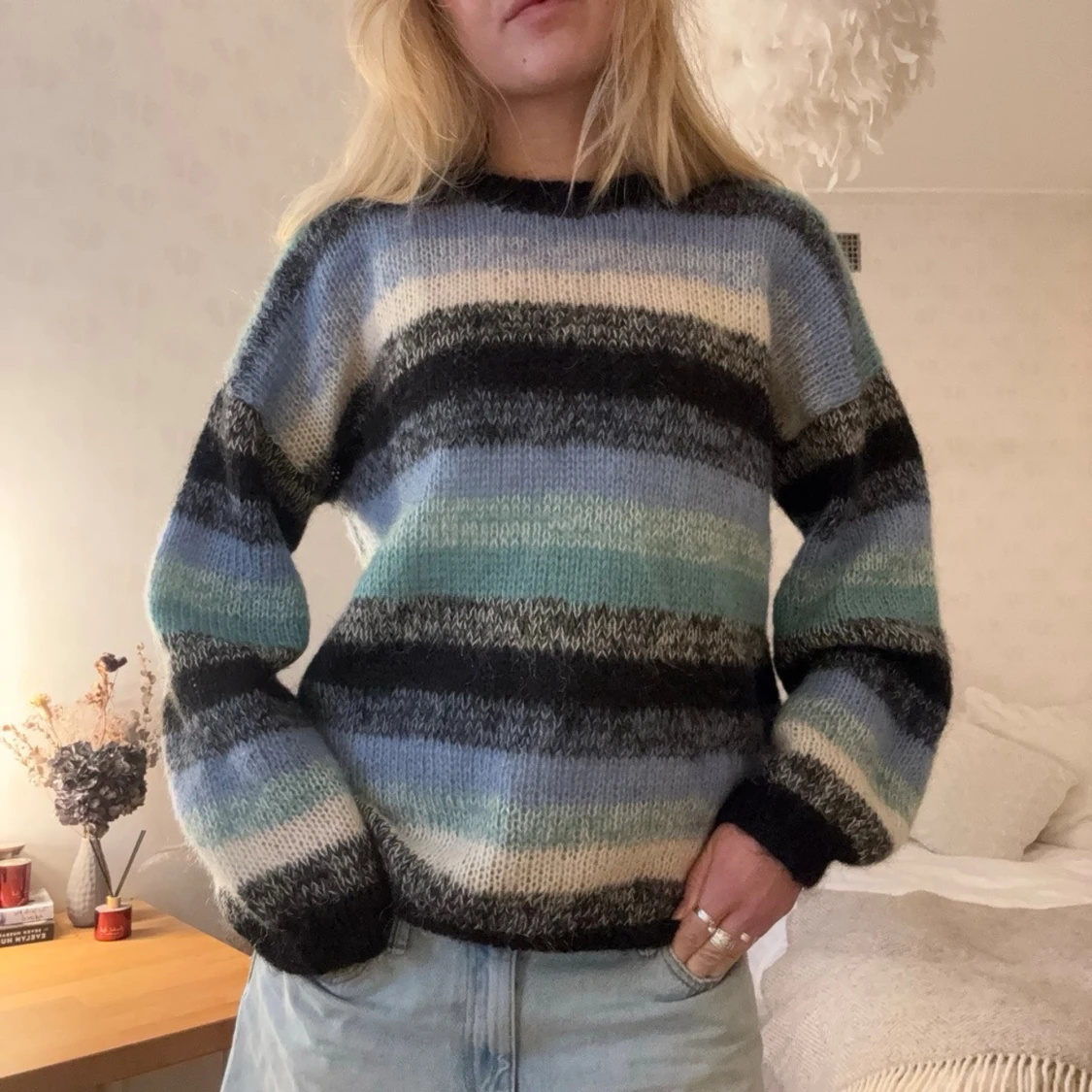 Randig stickad tröja