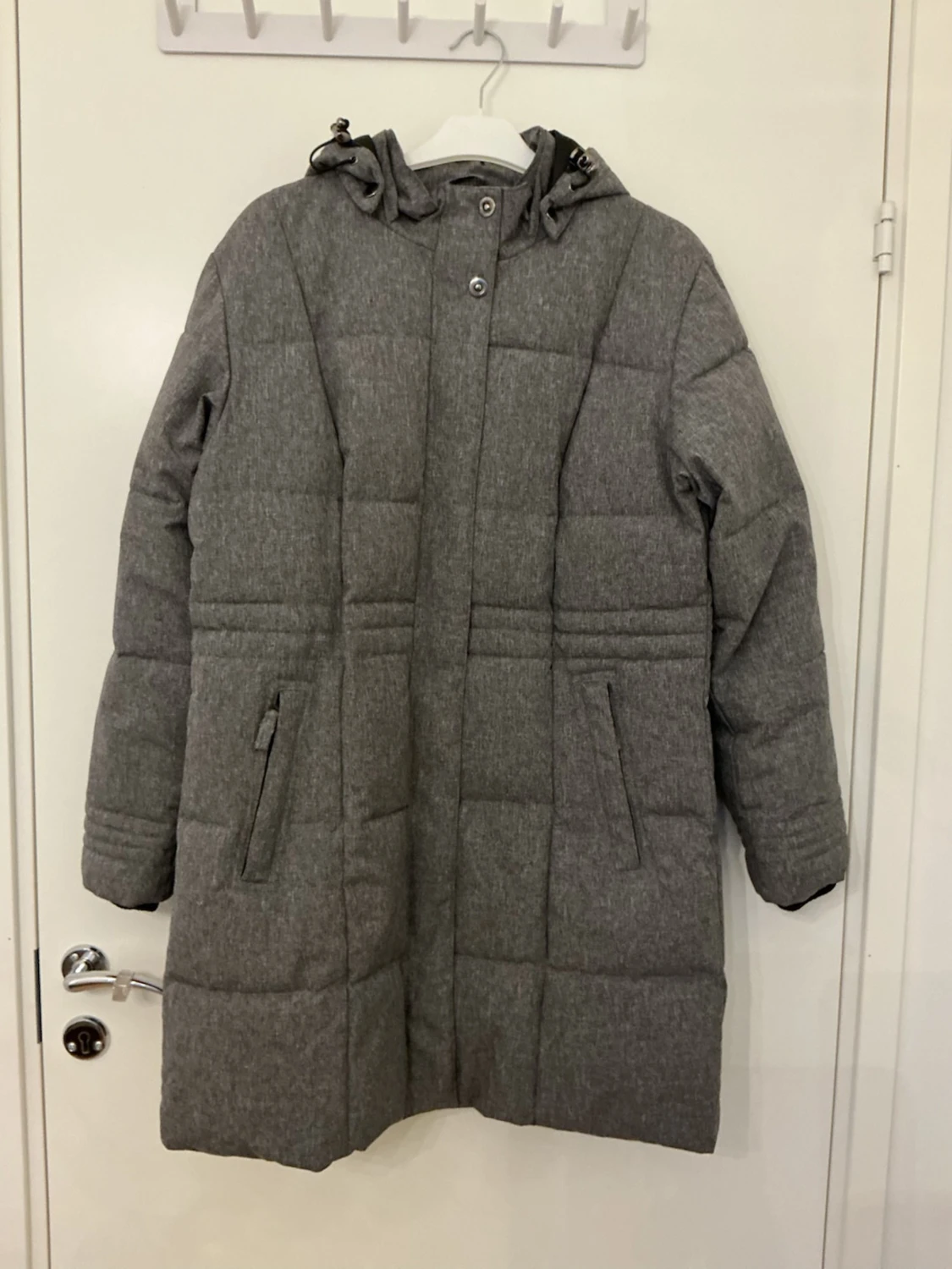 Grå vinterjacka  - 1