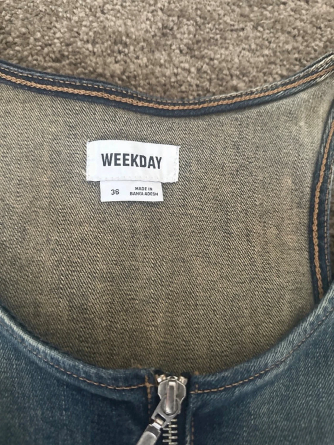 Jeansväst med dragkedja från Weekday - 1