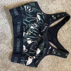 Sporttopp stronger - Så snygg sporttopp! 