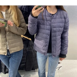 Uniqlo jacka - Jättesnygg jacka från Uniqlo💙priset kan diskuteras