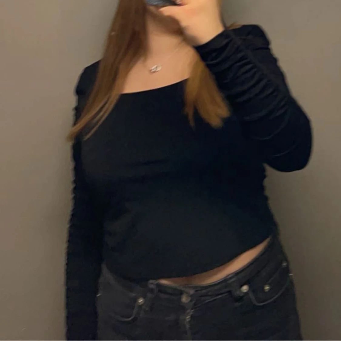 Svart croppad topp med rynkade ärmar H&M - 3