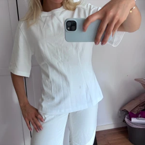 Insydd t shirt  - Aldrig använd 