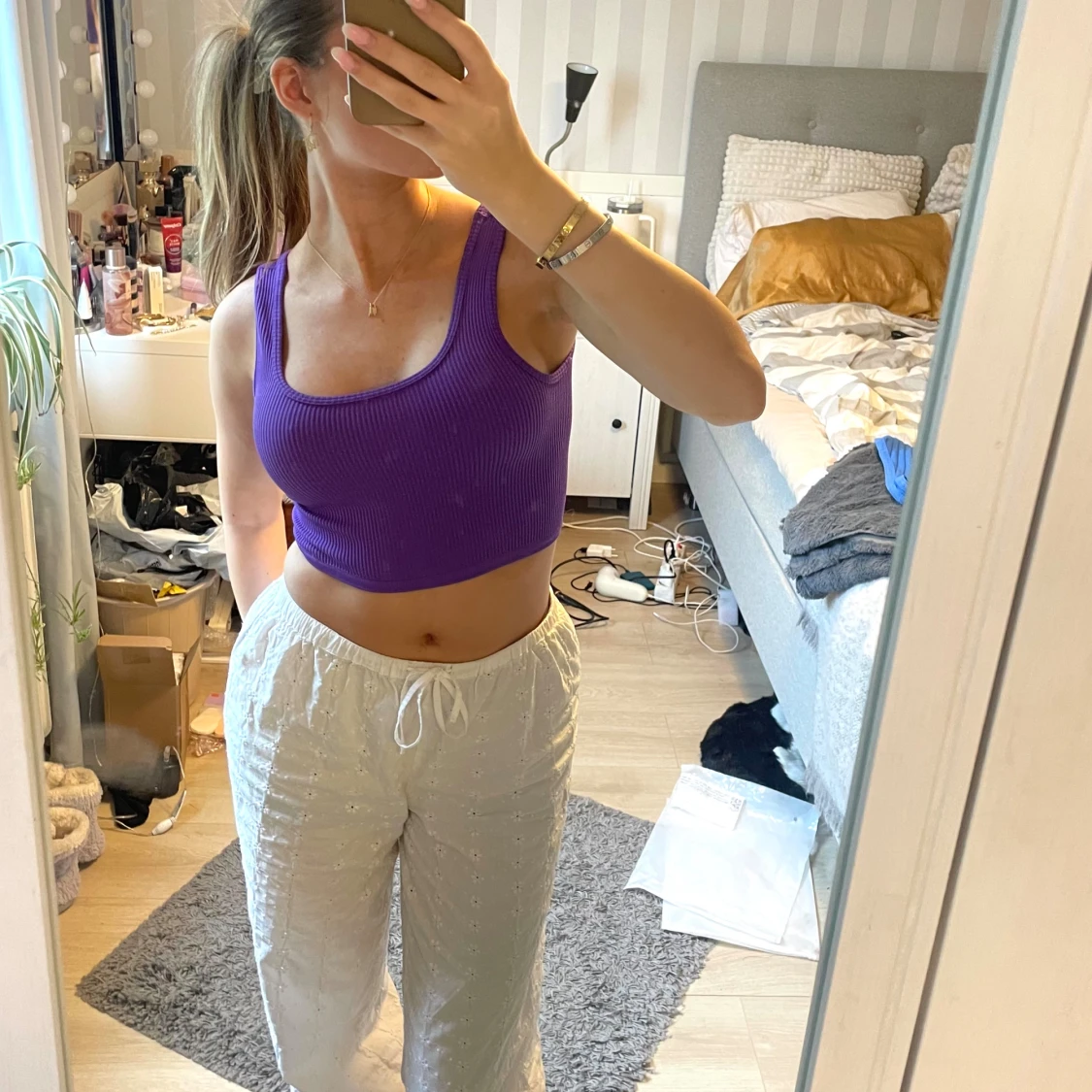 Lila ribbad croppad linnetopp - 1