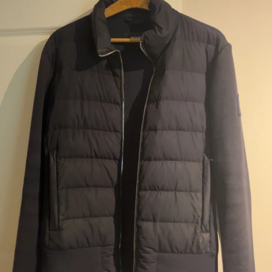 Mörkblå cardigan från Mackage