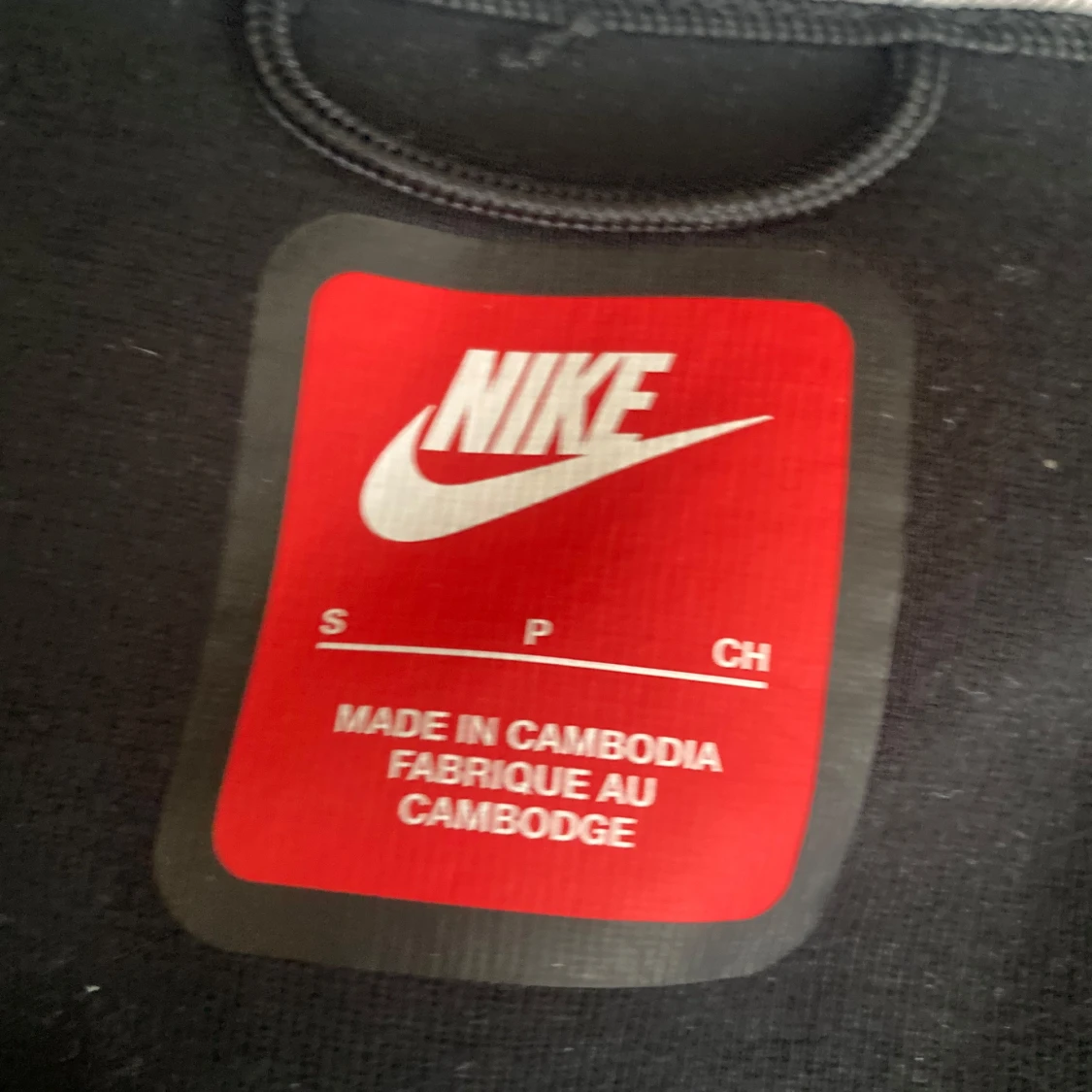 Svart Nike hoodie med dragkedja