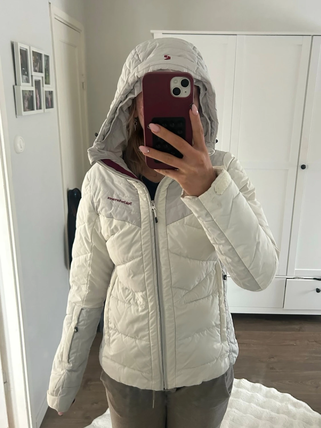 Vit pufferjacka från Peak Performance - 5