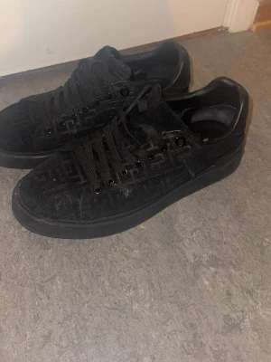 Balmain Sneakers - BLM sneakers storlek 44