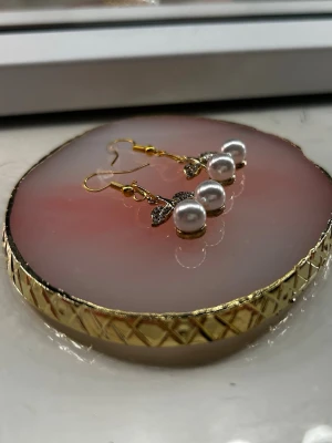 Körsbärslycka🍒 - Körsbärslycka är en design som visar hur viktigt våra bär från naturen är för oss.