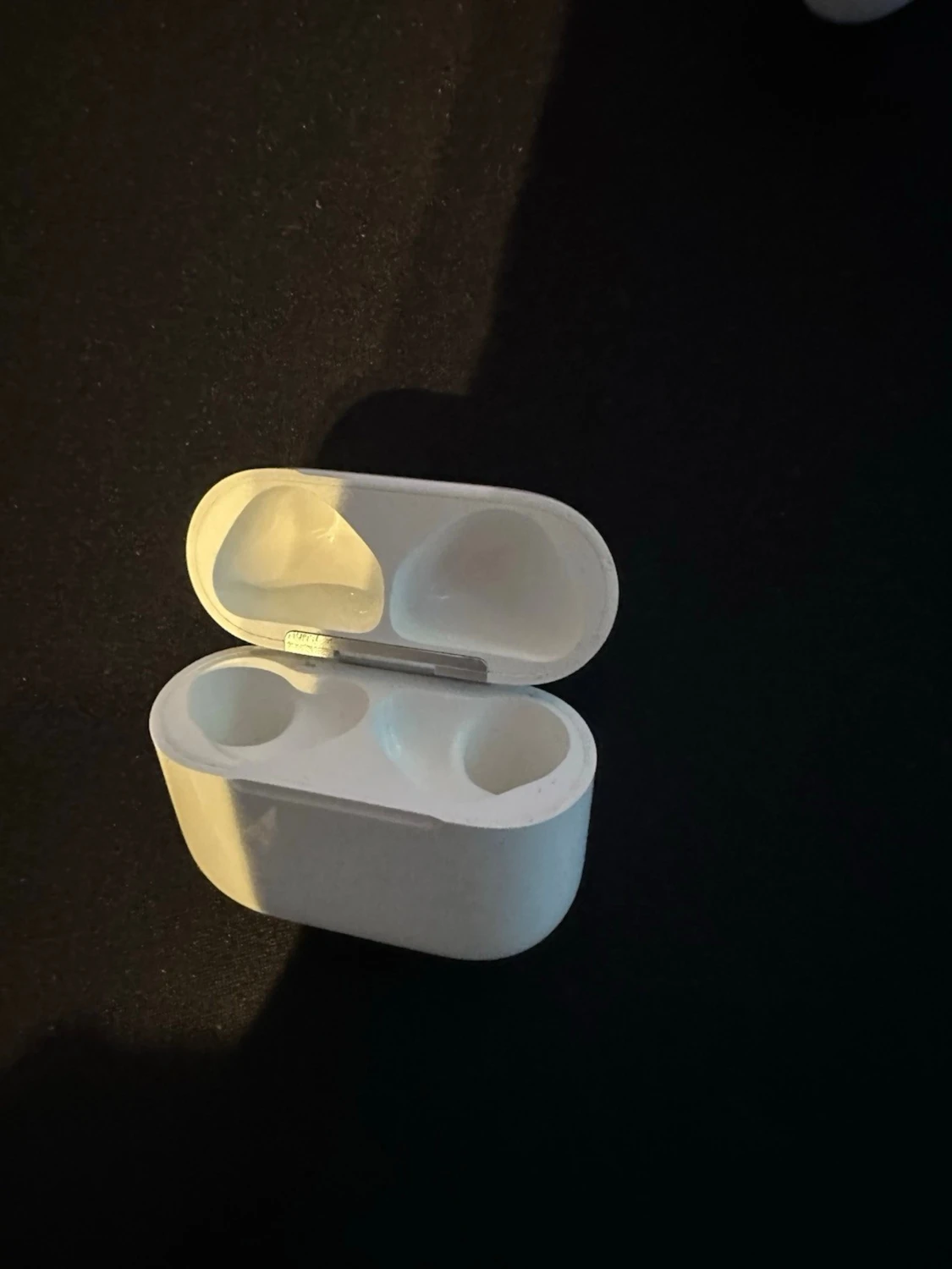 AirPods 4 - 2