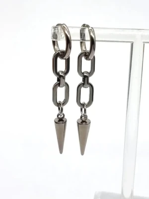 Handgjorda örhängen  - Handgjorda örhängen. Material-rostfritt stål. 