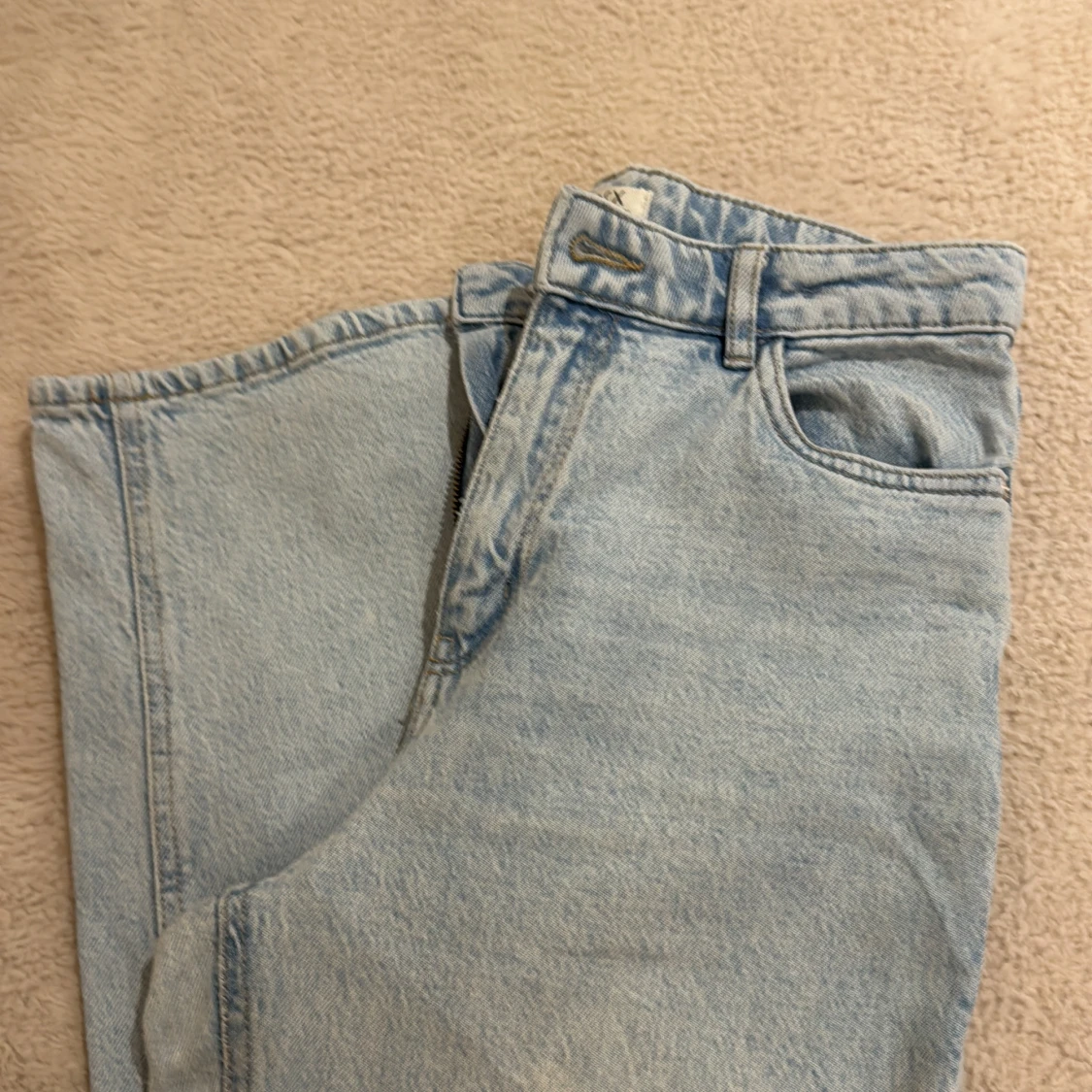 Ljusblå jeans från Lindex - 2