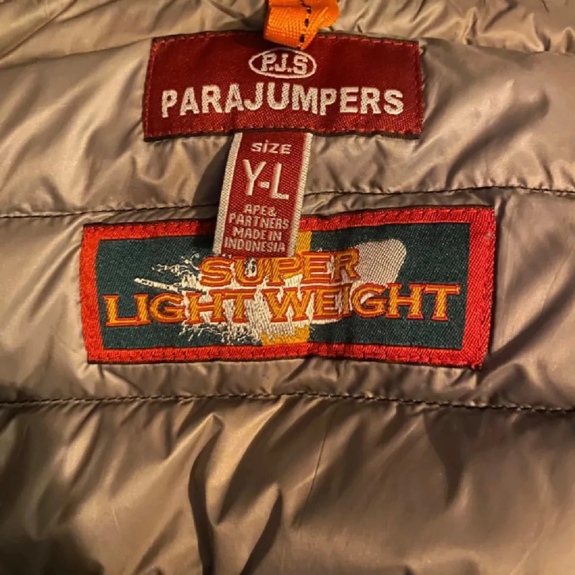 Svart dunväst från Parajumpers - 2