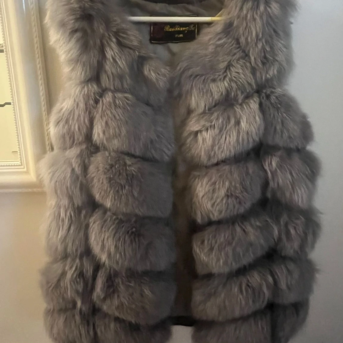 Grå pälsväst från RuiXiangFe - 4