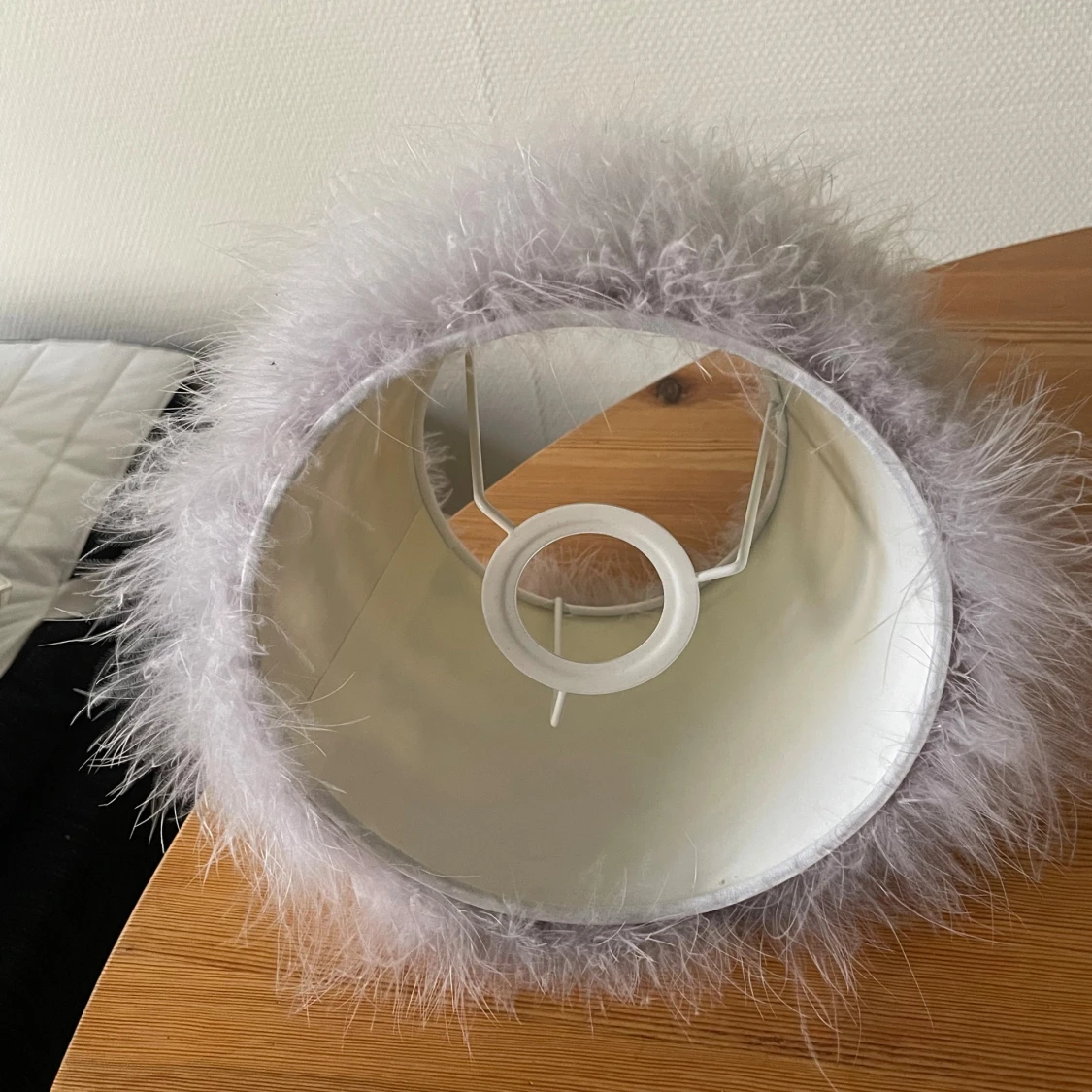 Fluffig lampskärm i grå - 3