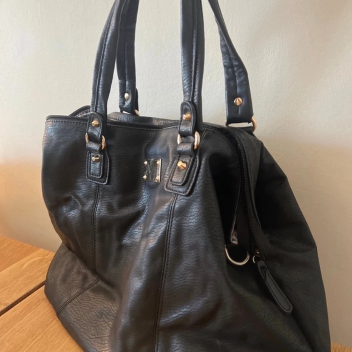 Svart handväska - 2