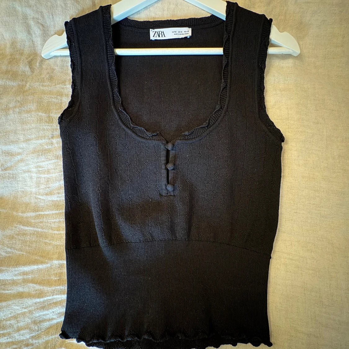 svart topp från Zara - 1