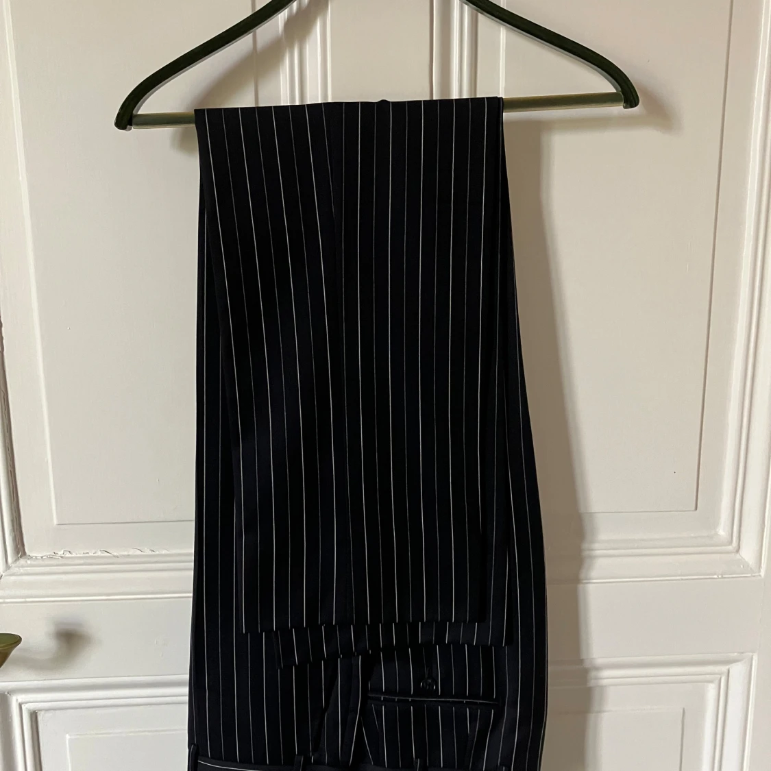 Kritstrecksrandig blå kostym från Corneliani - 1