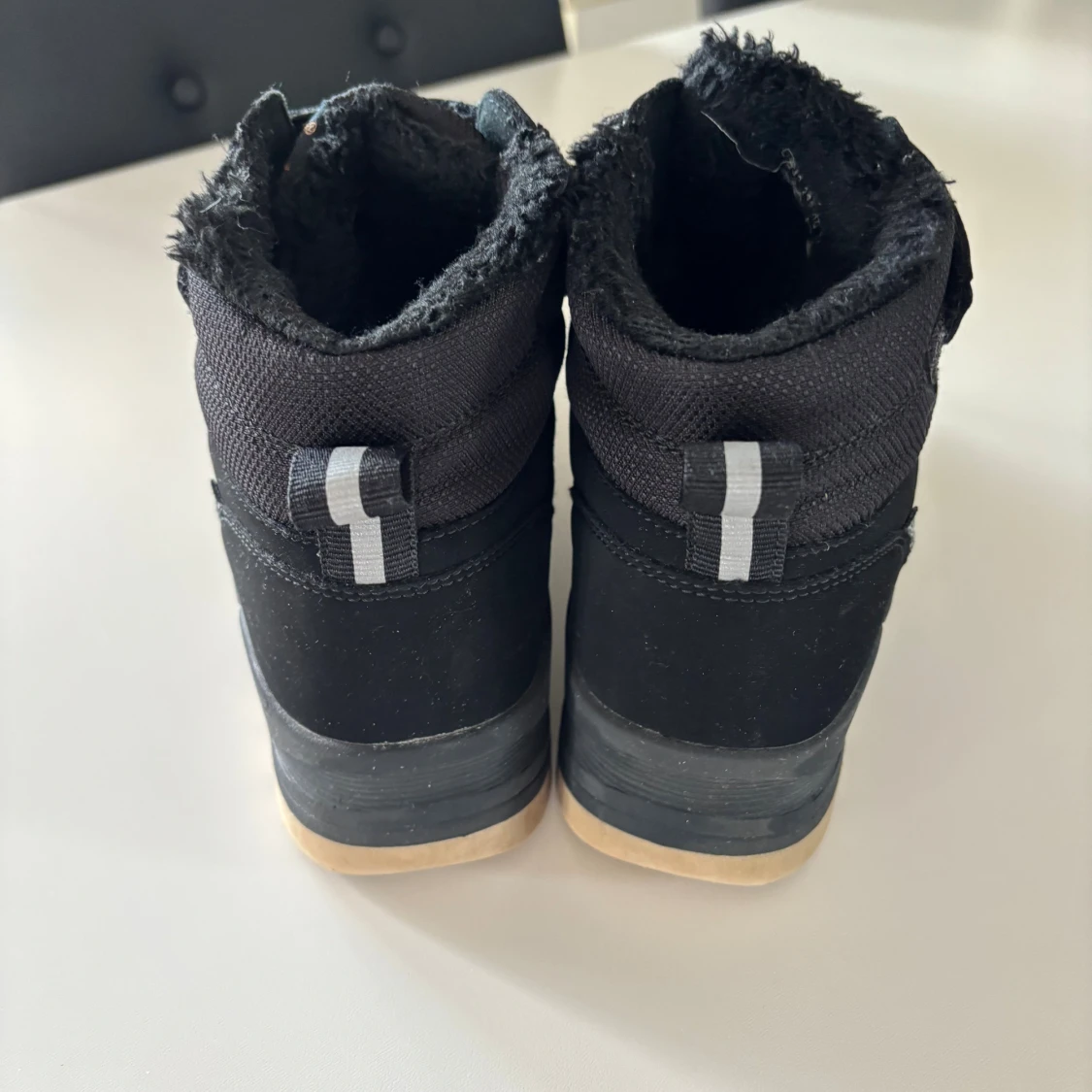 Svarta vinterkängor med foder, strl 38 - 1