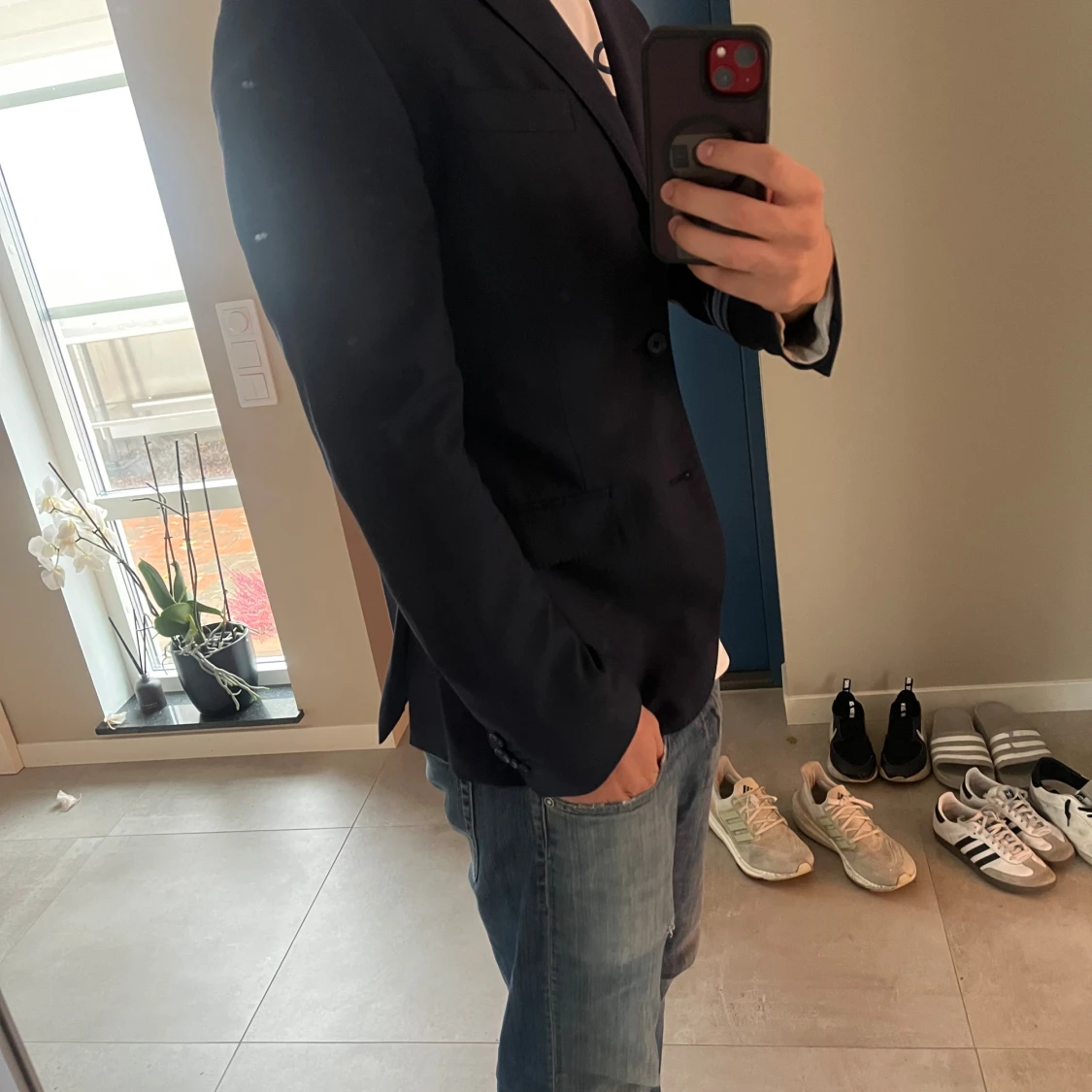 Mörkblå kavaj från Corneliani - 1