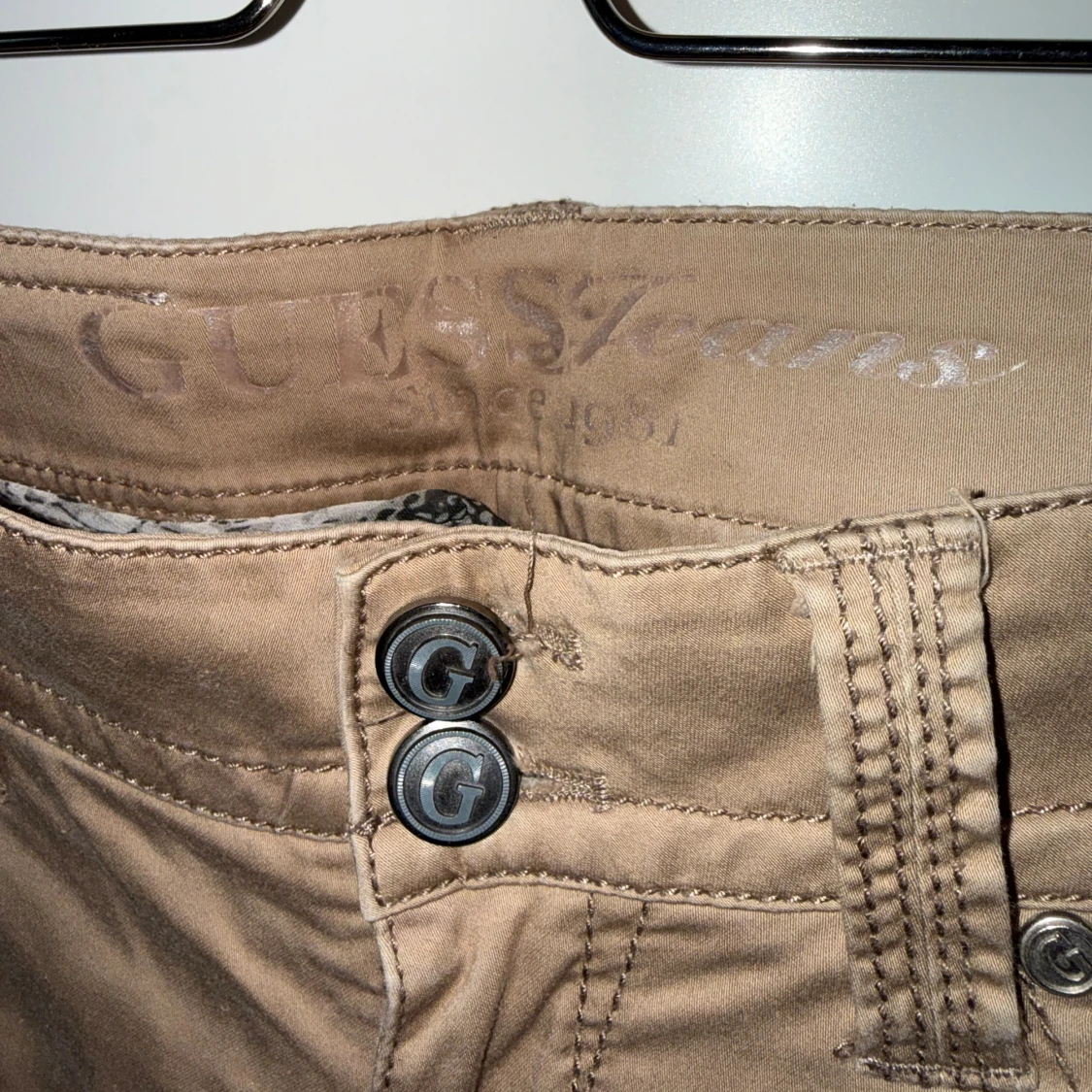 Vintage bootcutbyxor från Guess - 2