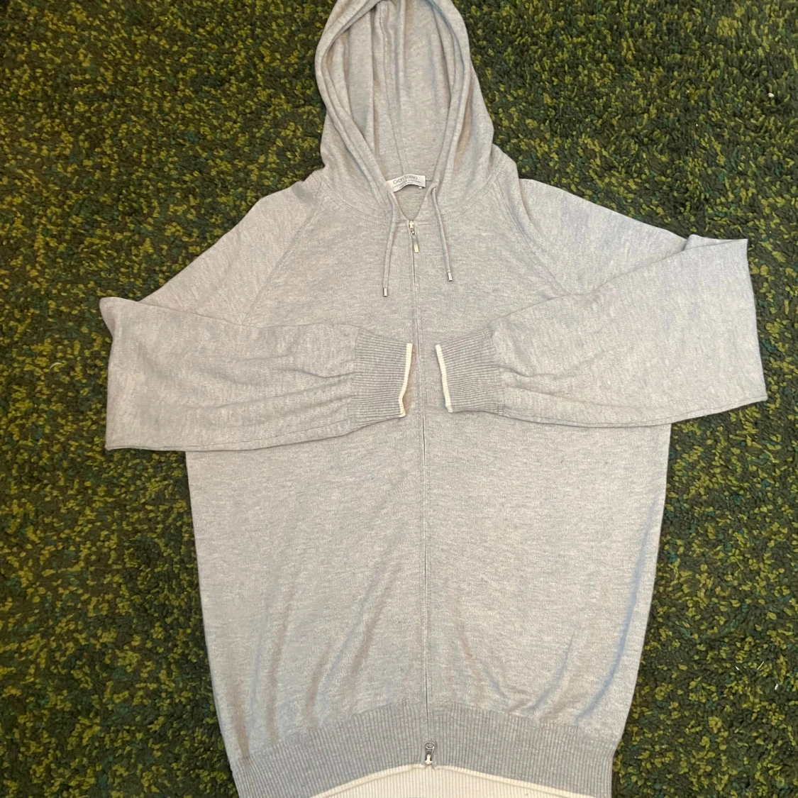 Ljusgrå zip up hoodie från Gran Sasso