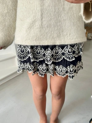 volangkjol - supersöt volangkjol!!❣️❣️